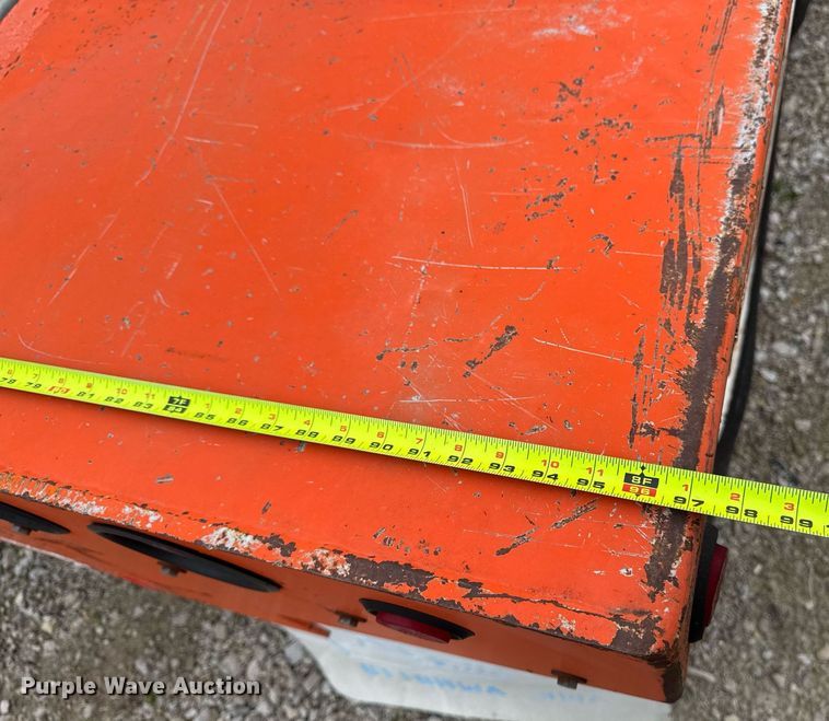 image for item EM3761 2005 Al-Jon Inc car crusher trailer