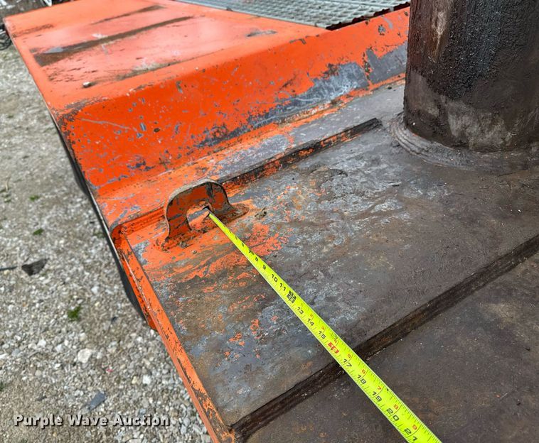 image for item EM3761 2005 Al-Jon Inc car crusher trailer