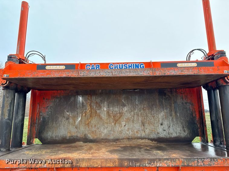 image for item EM3761 2005 Al-Jon Inc car crusher trailer