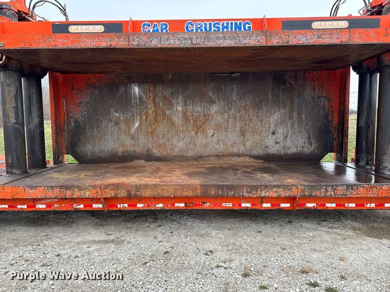 image for item EM3761 2005 Al-Jon Inc car crusher trailer