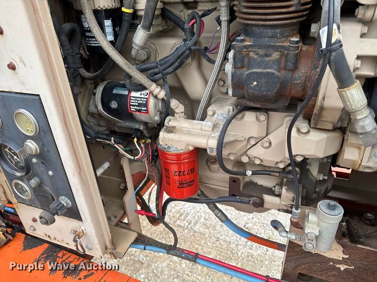 image for item EM3761 2005 Al-Jon Inc car crusher trailer