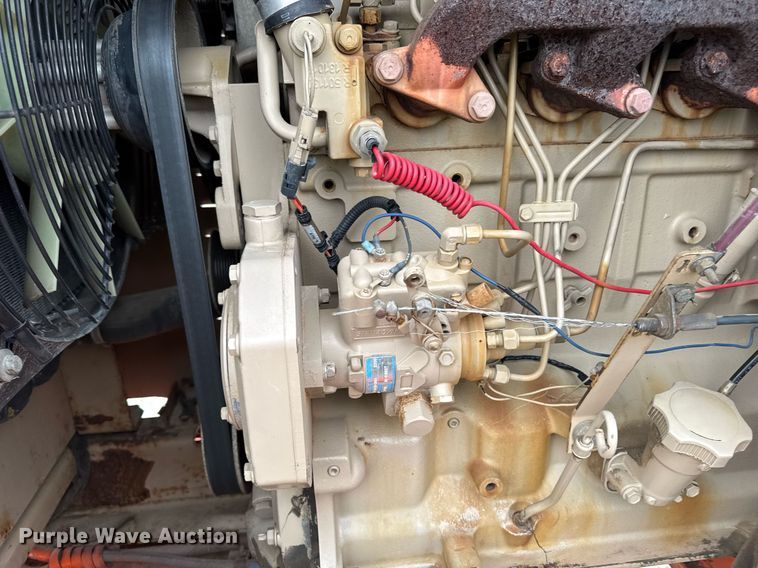 image for item EM3761 2005 Al-Jon Inc car crusher trailer