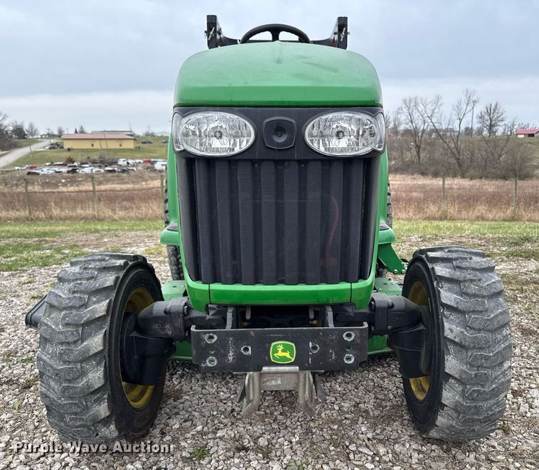 image for item EM3762 2013 John Deere 3520 MFWD tractor