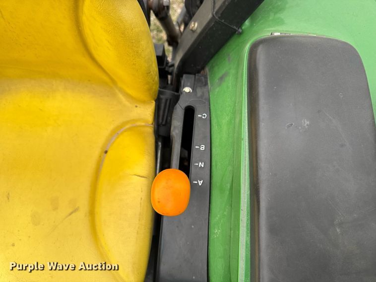 image for item EM3762 2013 John Deere 3520 MFWD tractor