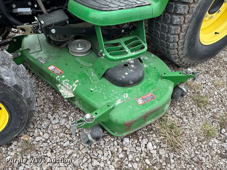 image for item EM3762 2013 John Deere 3520 MFWD tractor