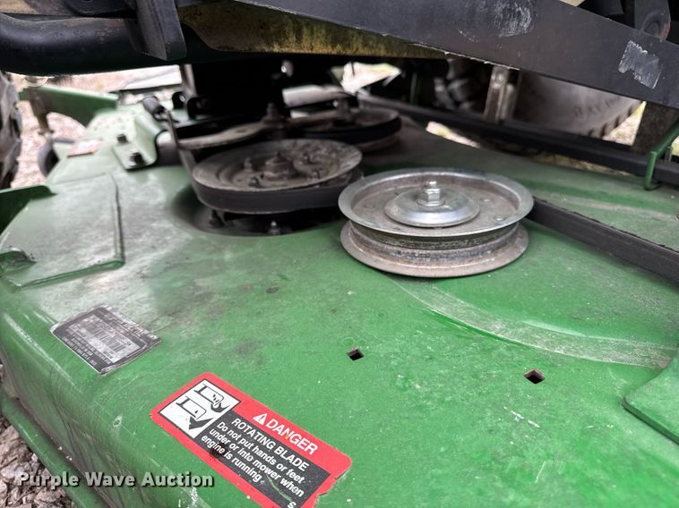 image for item EM3762 2013 John Deere 3520 MFWD tractor