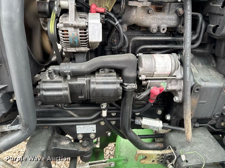 image for item EM3762 2013 John Deere 3520 MFWD tractor