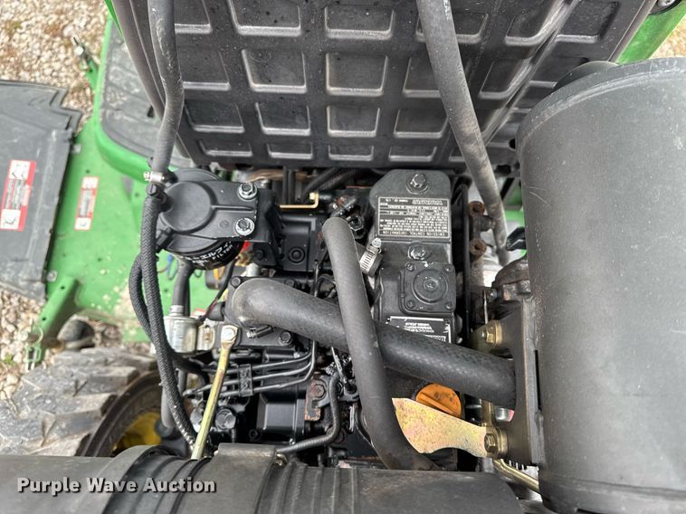 image for item EM3762 2013 John Deere 3520 MFWD tractor