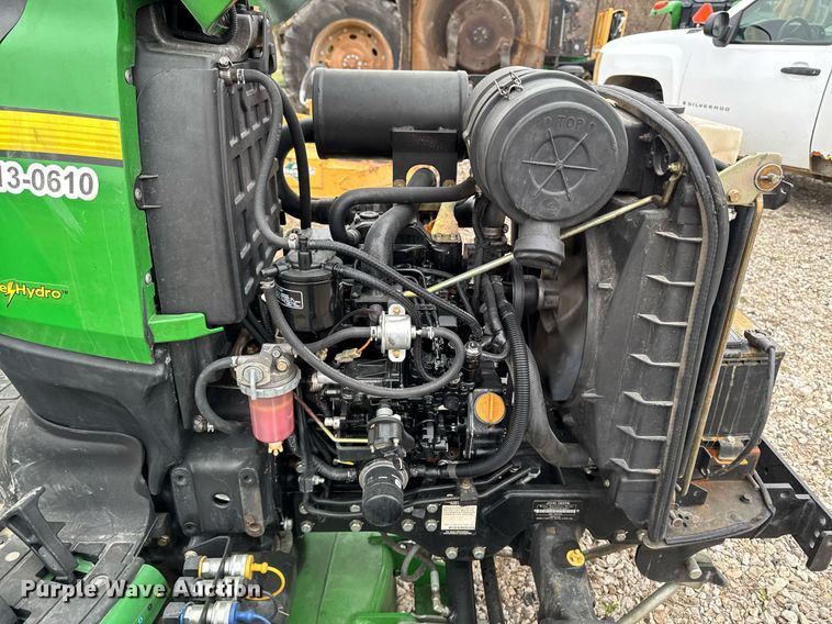 image for item EM3762 2013 John Deere 3520 MFWD tractor