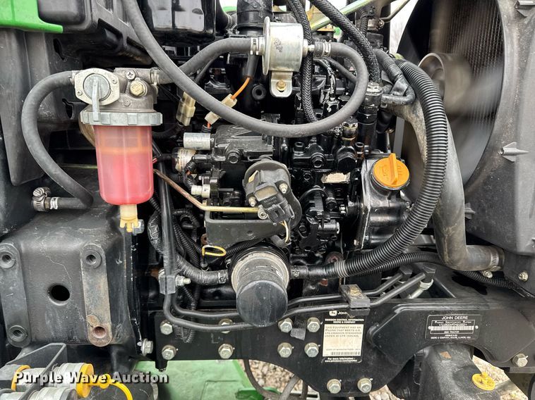 image for item EM3762 2013 John Deere 3520 MFWD tractor