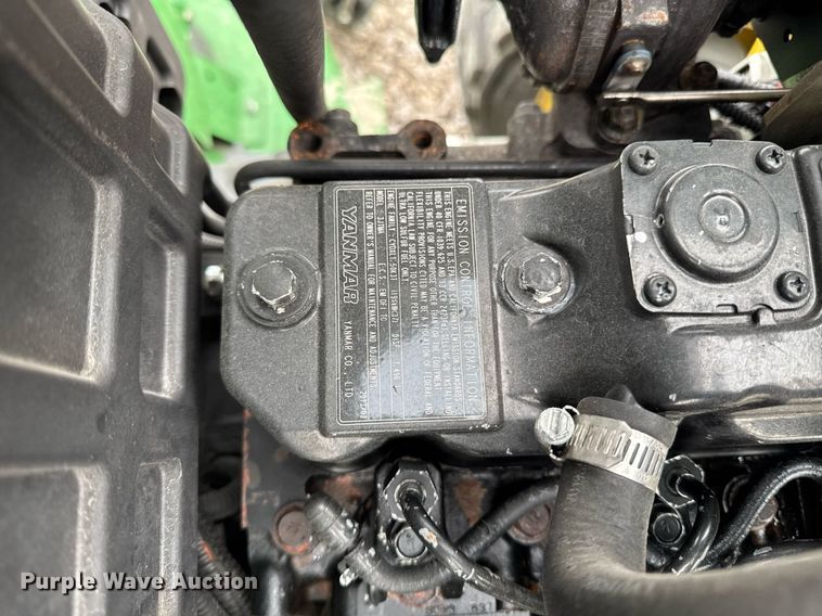 image for item EM3762 2013 John Deere 3520 MFWD tractor