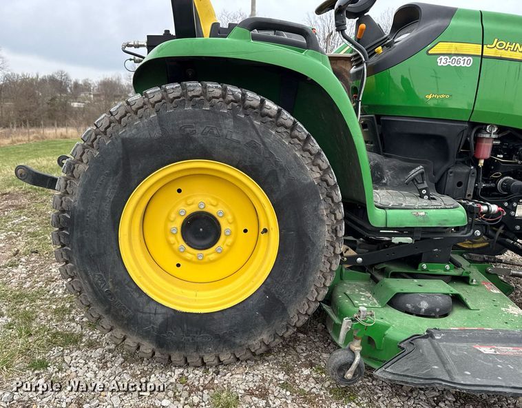 image for item EM3762 2013 John Deere 3520 MFWD tractor