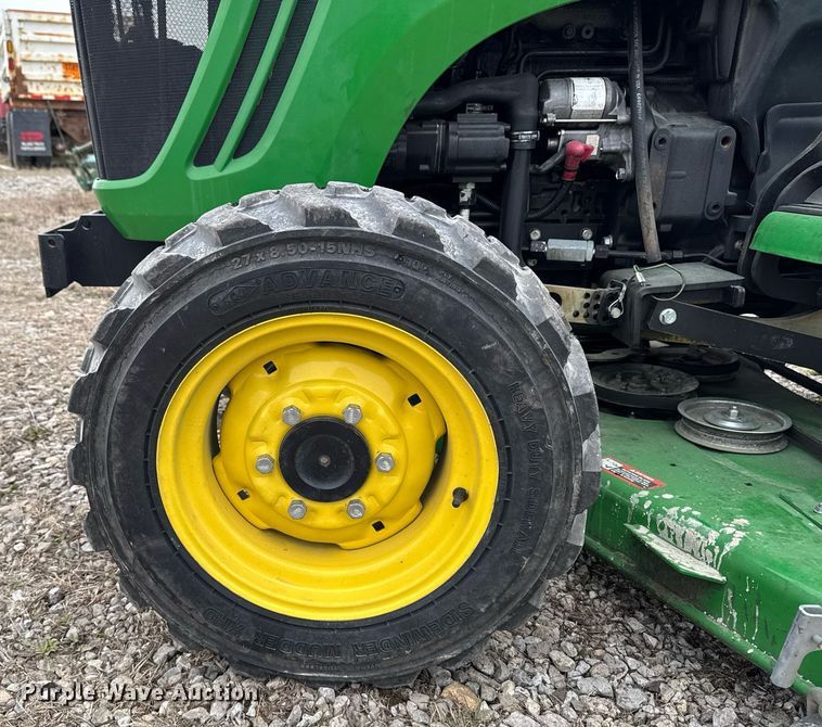image for item EM3762 2013 John Deere 3520 MFWD tractor