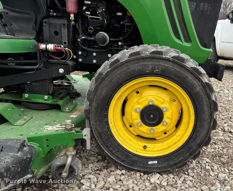 image for item EM3762 2013 John Deere 3520 MFWD tractor
