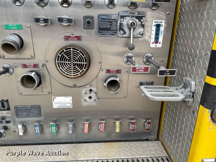 image for item EM3767 2001 HME INC 4465 400 pumper fire truck