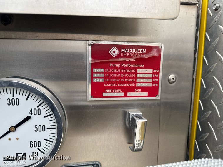 image for item EM3767 2001 HME INC 4465 400 pumper fire truck