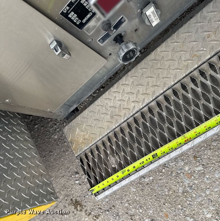 image for item EM3767 2001 HME INC 4465 400 pumper fire truck