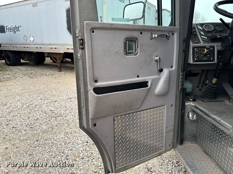 image for item EM3767 2001 HME INC 4465 400 pumper fire truck