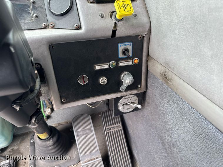 image for item EM3767 2001 HME INC 4465 400 pumper fire truck