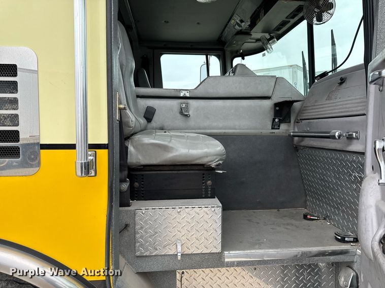 image for item EM3767 2001 HME INC 4465 400 pumper fire truck