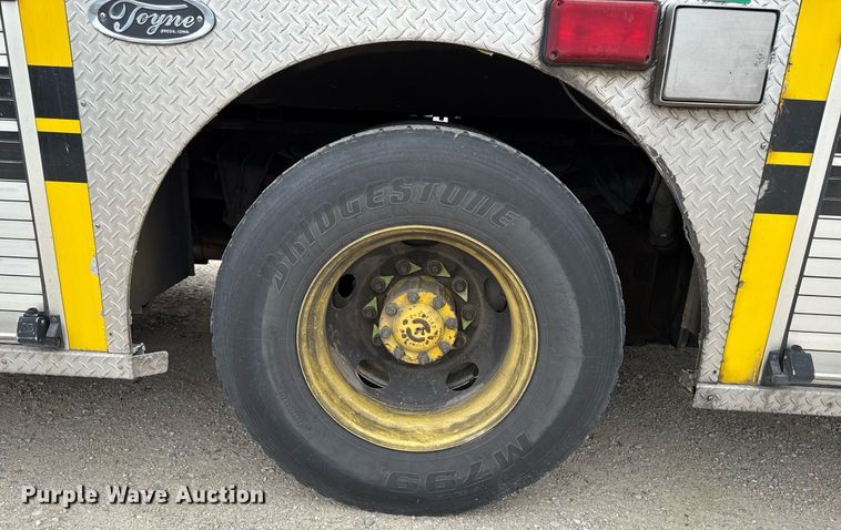 image for item EM3767 2001 HME INC 4465 400 pumper fire truck