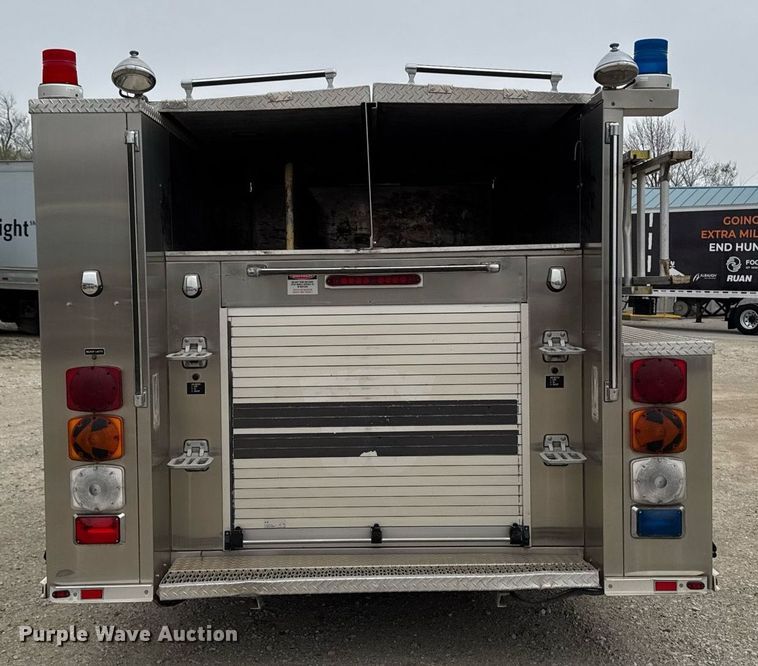 image for item EM3768 2001 HME INC 4465 400 pumper fire truck