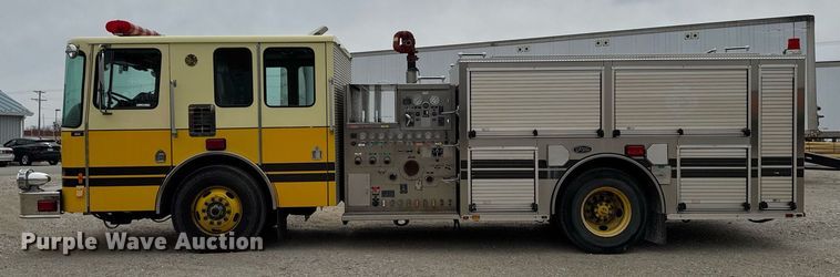 image for item EM3768 2001 HME INC 4465 400 pumper fire truck