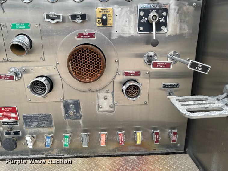 image for item EM3768 2001 HME INC 4465 400 pumper fire truck