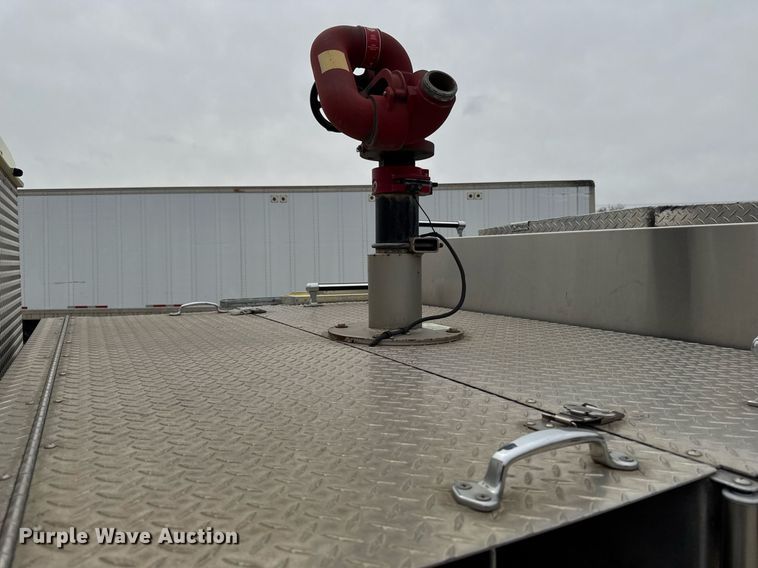 image for item EM3768 2001 HME INC 4465 400 pumper fire truck