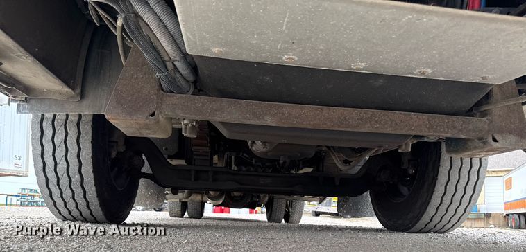 image for item EM3768 2001 HME INC 4465 400 pumper fire truck