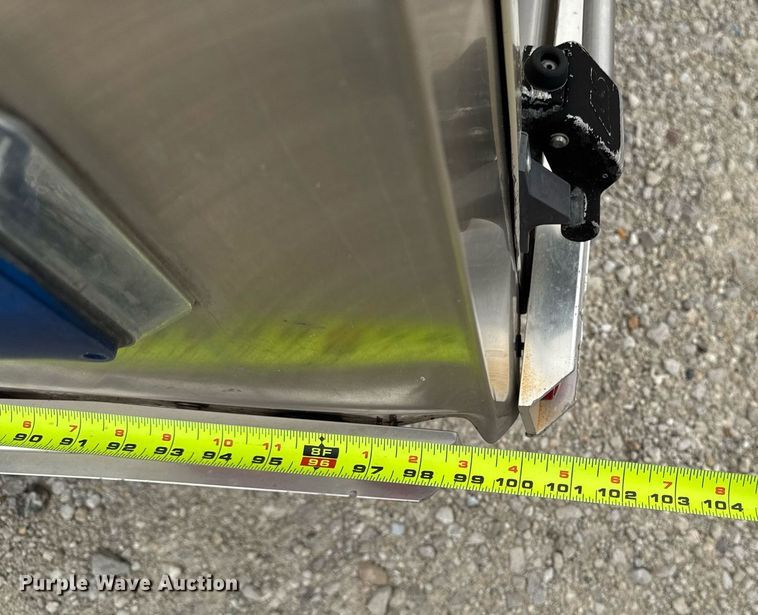 image for item EM3768 2001 HME INC 4465 400 pumper fire truck