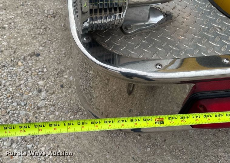 image for item EM3768 2001 HME INC 4465 400 pumper fire truck