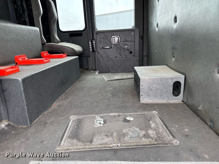 image for item EM3768 2001 HME INC 4465 400 pumper fire truck