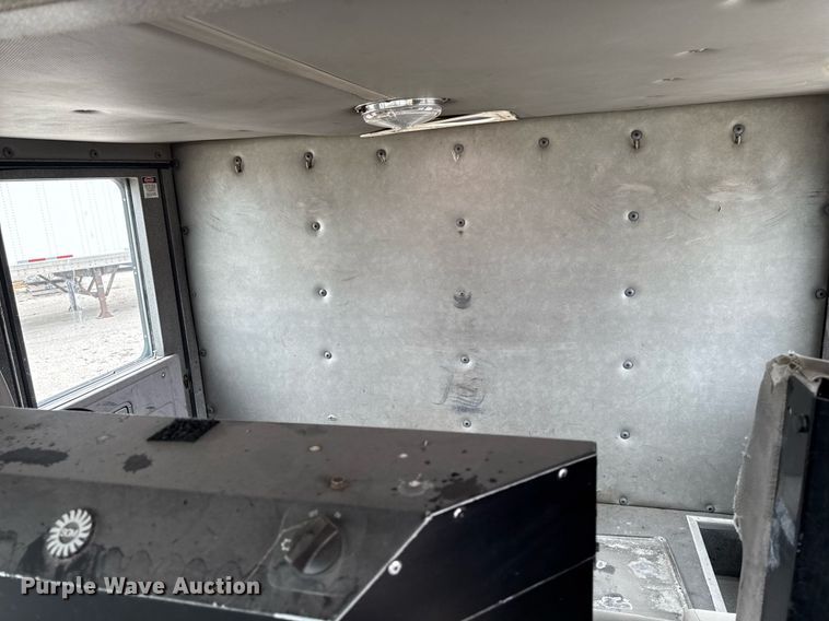 image for item EM3768 2001 HME INC 4465 400 pumper fire truck