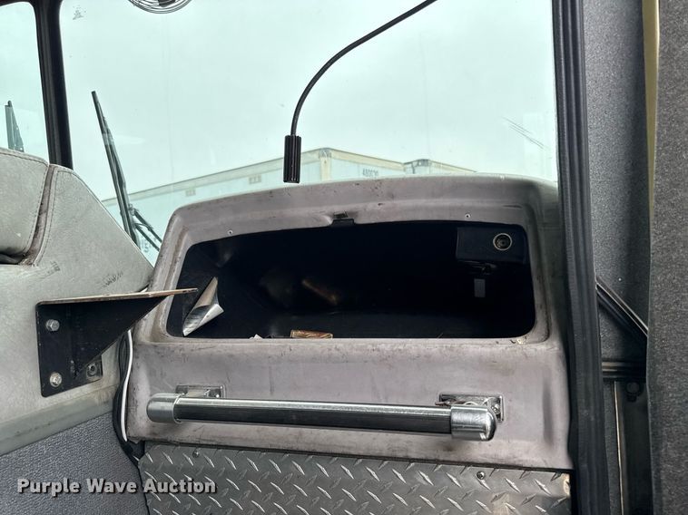 image for item EM3768 2001 HME INC 4465 400 pumper fire truck