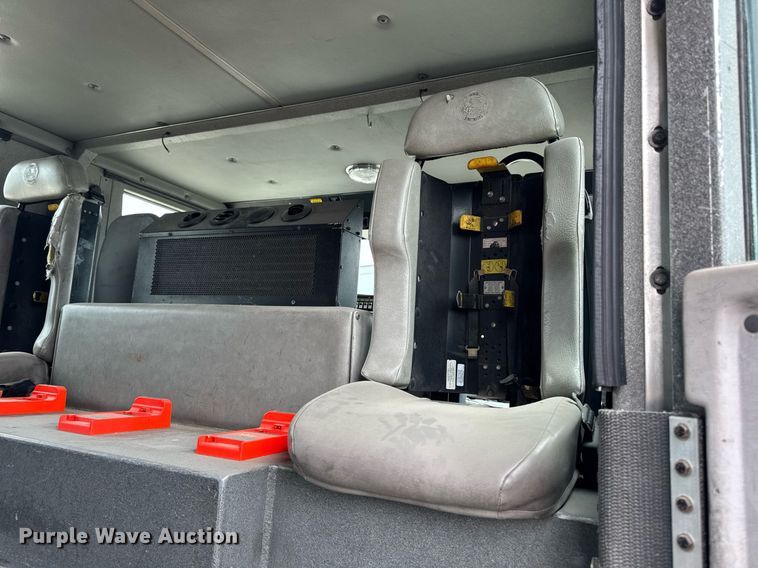 image for item EM3768 2001 HME INC 4465 400 pumper fire truck