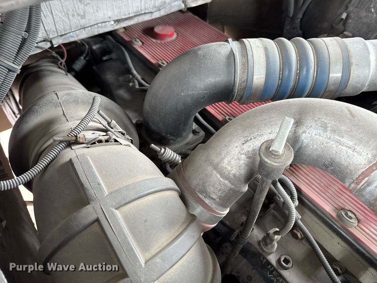 image for item EM3768 2001 HME INC 4465 400 pumper fire truck