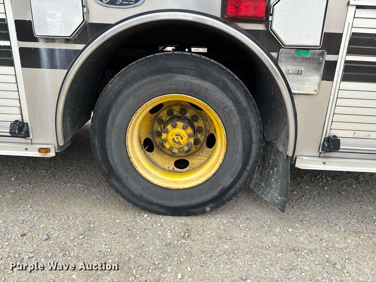 image for item EM3768 2001 HME INC 4465 400 pumper fire truck