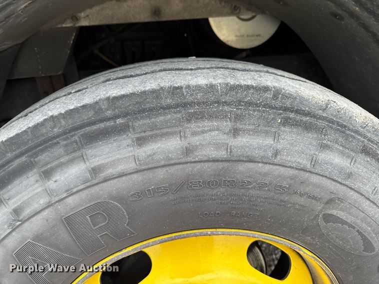 image for item EM3768 2001 HME INC 4465 400 pumper fire truck