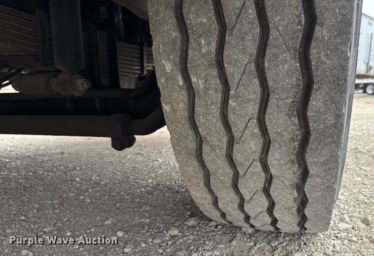 image for item EM3768 2001 HME INC 4465 400 pumper fire truck