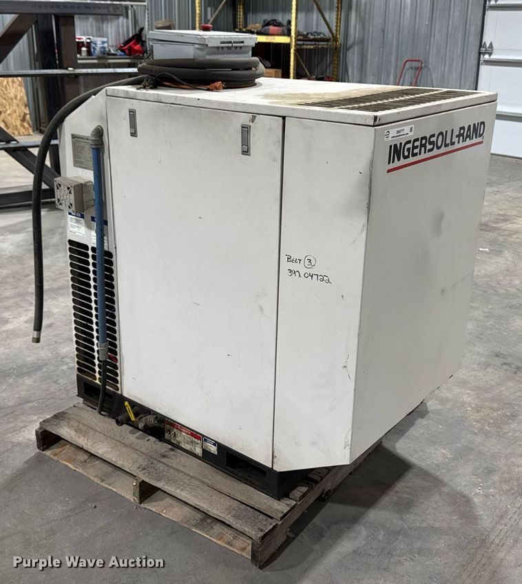 image for item EM3777 Ingersoll-Rand SSR-HO20SE air compressor