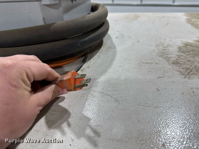 image for item EM3777 Ingersoll-Rand SSR-HO20SE air compressor