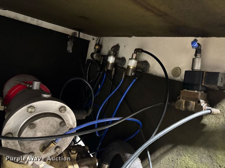 image for item EM3777 Ingersoll-Rand SSR-HO20SE air compressor