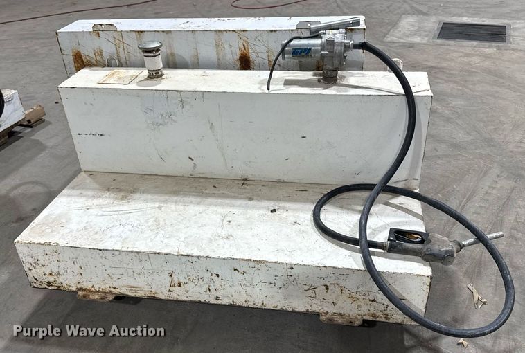 image for item EM3778 (4) Fuel tanks