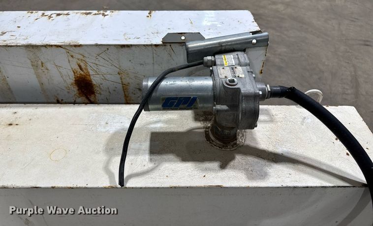 image for item EM3778 (4) Fuel tanks