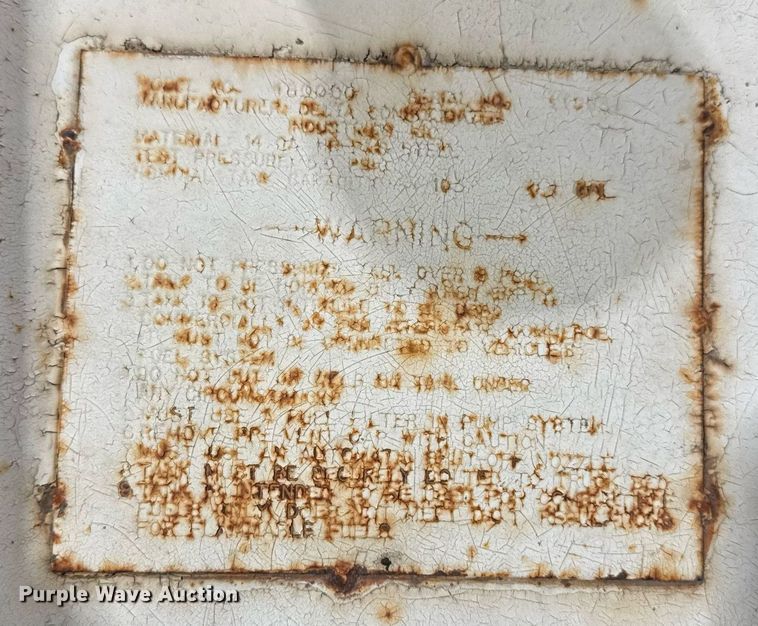 image for item EM3778 (4) Fuel tanks