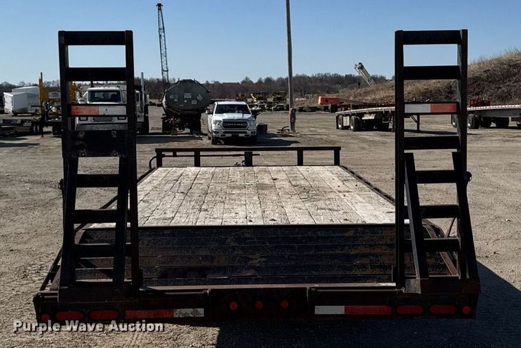 image for item EM3779 2008 Maxey Trailers MFG equipment trailer