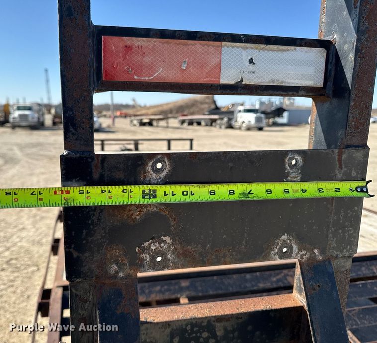 image for item EM3779 2008 Maxey Trailers MFG equipment trailer