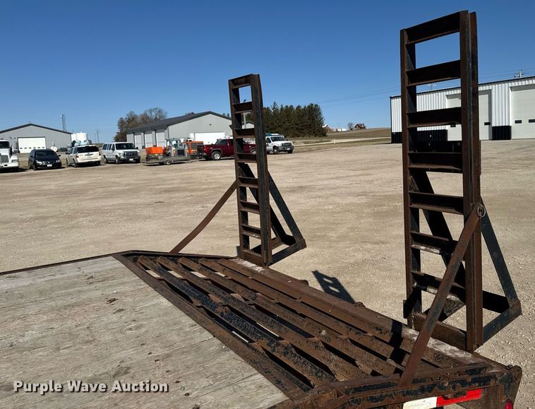 image for item EM3779 2008 Maxey Trailers MFG equipment trailer