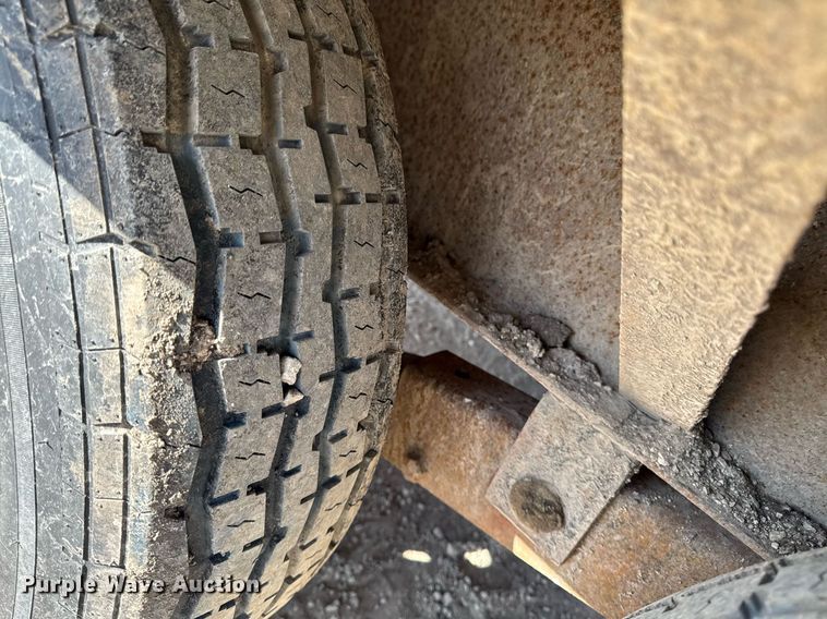 image for item EM3779 2008 Maxey Trailers MFG equipment trailer